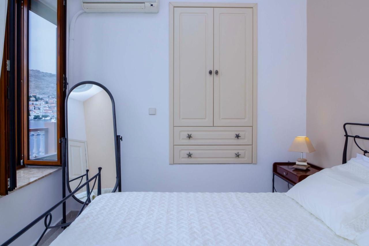 Villa Skiadeni Chalki Town ภายนอก รูปภาพ